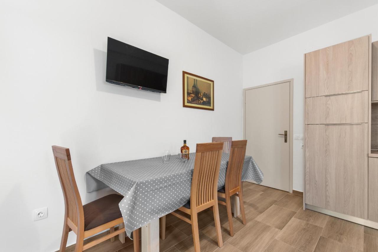 Mirjana Spada Poreč Buitenkant foto